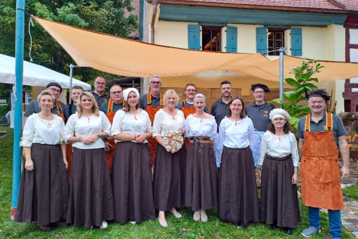 Bürgerstiftung Kerscher unterstützt traditionelles Handwerkskönnen